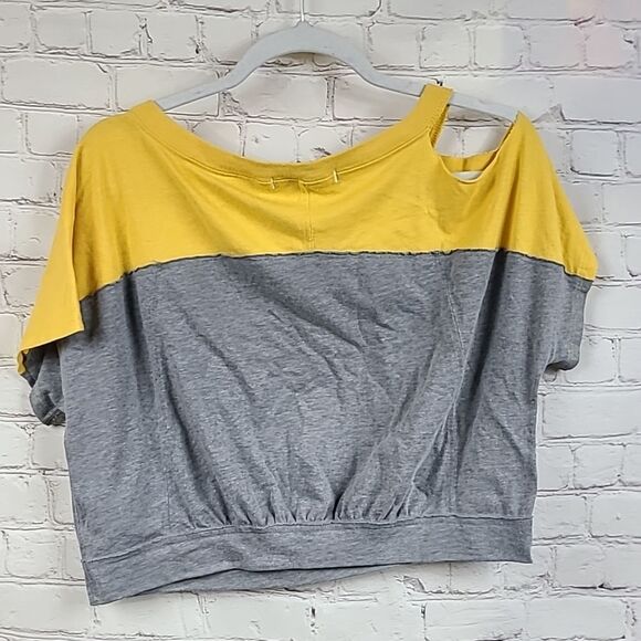 Free People Field Goal Colorblocked Cold shoulder Crop Cutout Top Gray/Yellow - Picture 4 of 7